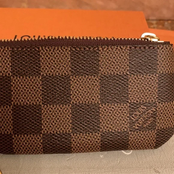 Brand New!! Authentic Louis Vuitton Damier Ebene CanvasCoin Pochette/ Key Pouch. - Picture 5 of 14